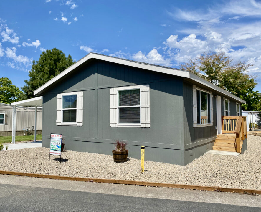 New Homes in Parks Holton Creek Homes Medford Oregon