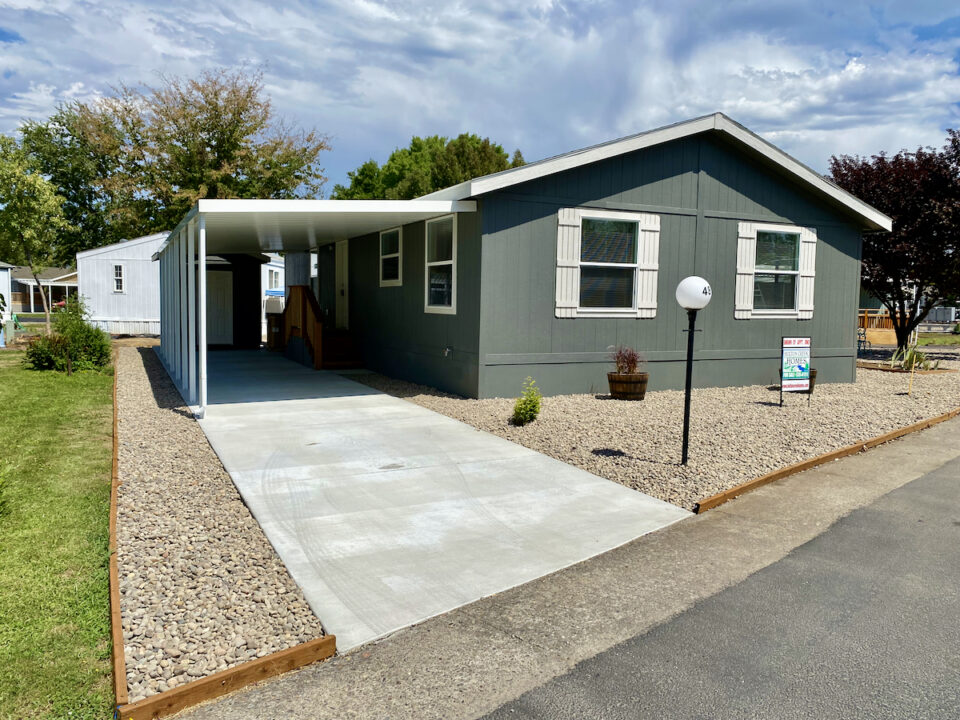 New Homes in Parks Holton Creek Homes Medford Oregon