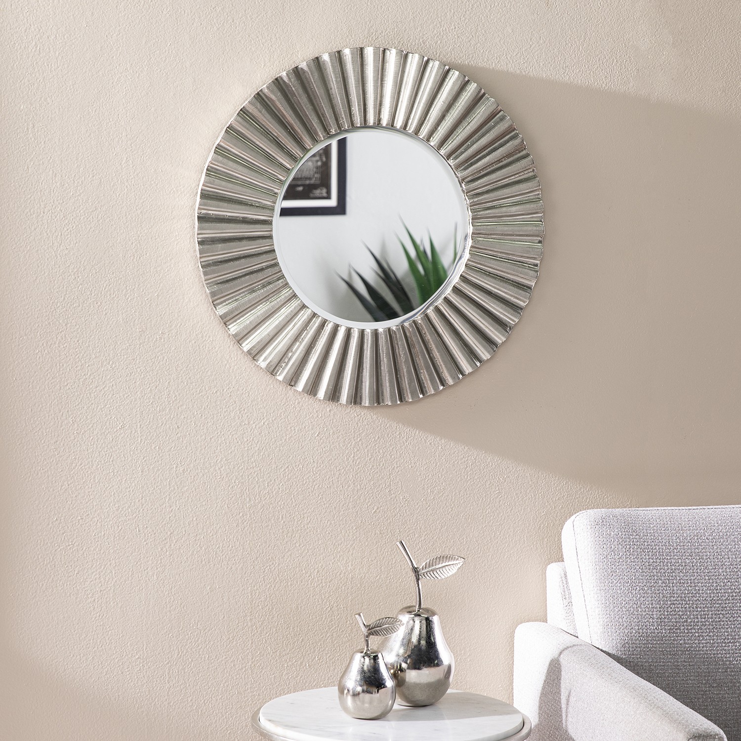 Hessmer Round Decorative Mirror Southern Enterprises, Inc. WS1121417
