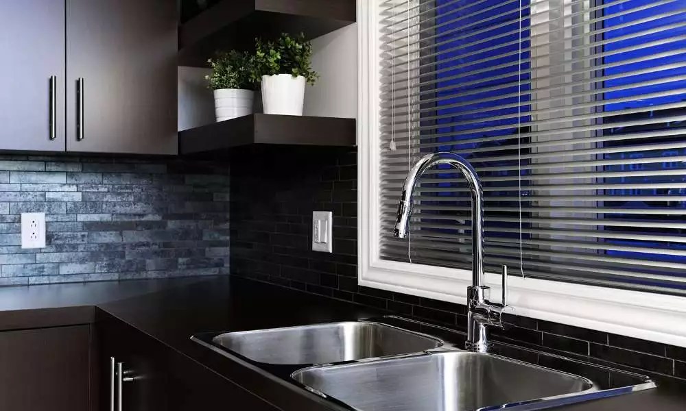 How To Choose A Kitchen Faucet