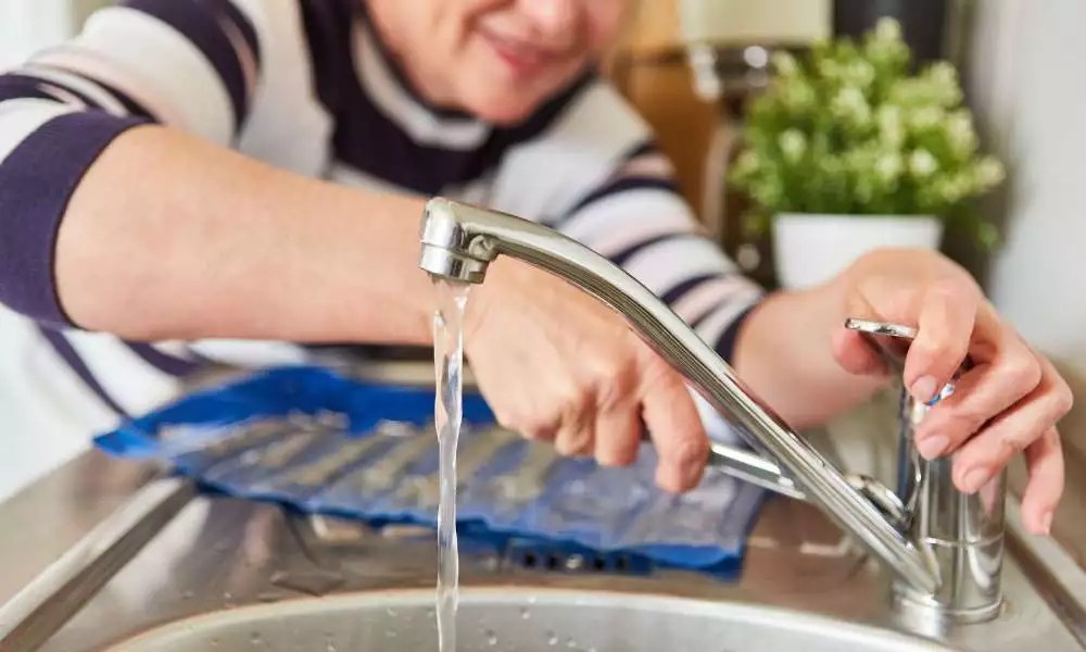 How To Fix A Loose Kitchen Faucet
