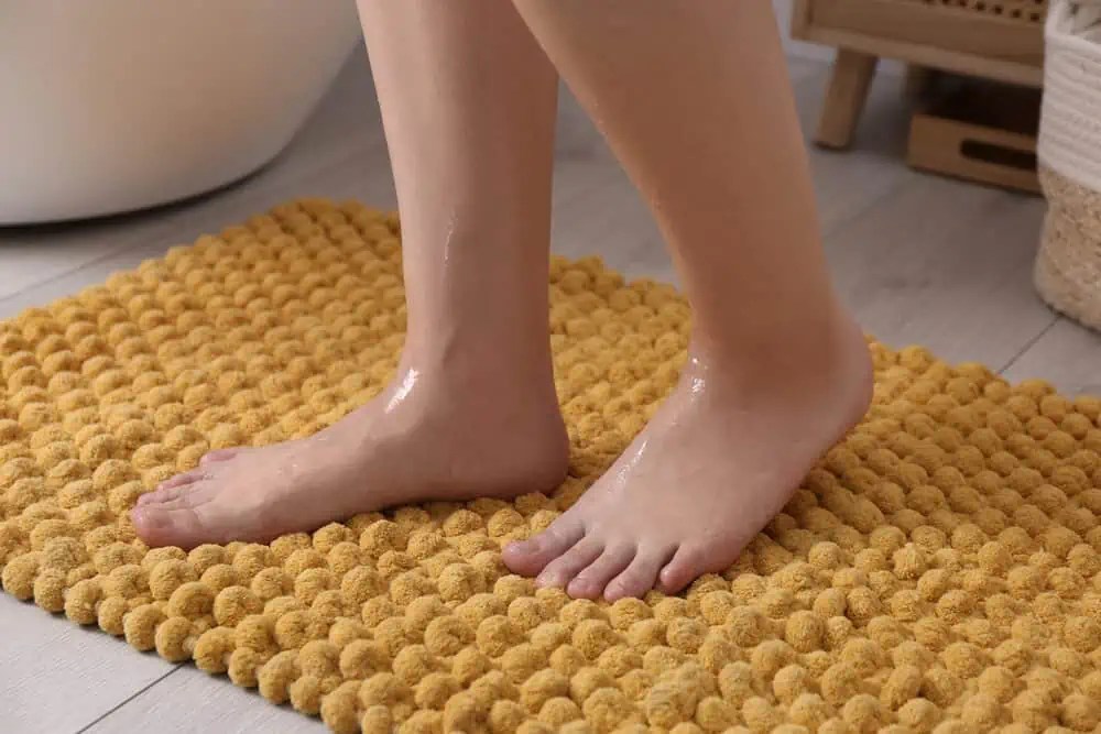 5 Best Bath Mats for Small Bathrooms Top Picks & Reviews for 2023