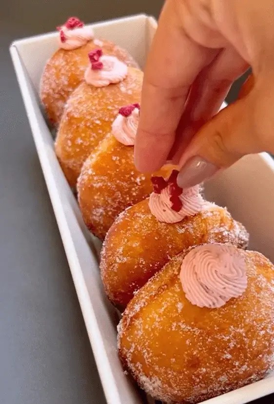 Heavenly Homemade Raspberry Filled Donuts Home Cooks World