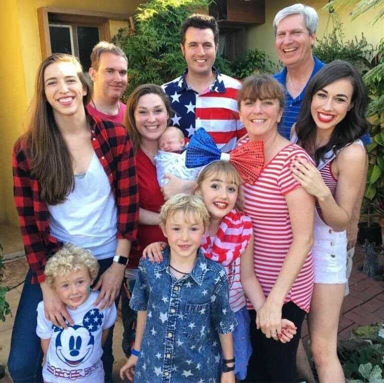 Colleen Ballinger House Get a Detailed Info Here! Home Creatives