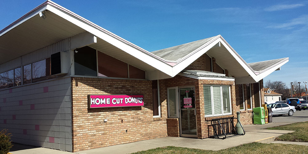 Home Cut Donuts Joliet's finest Donut & Coffee shop, open 24/7 363