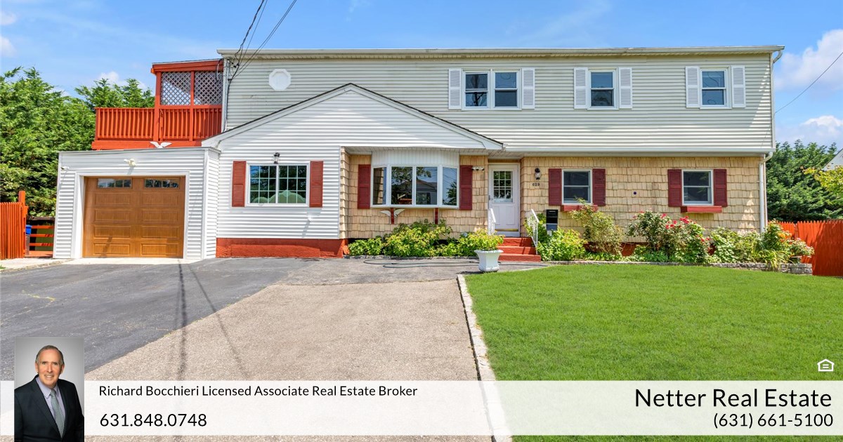 629 Keith Ln, West Islip, NY 11795