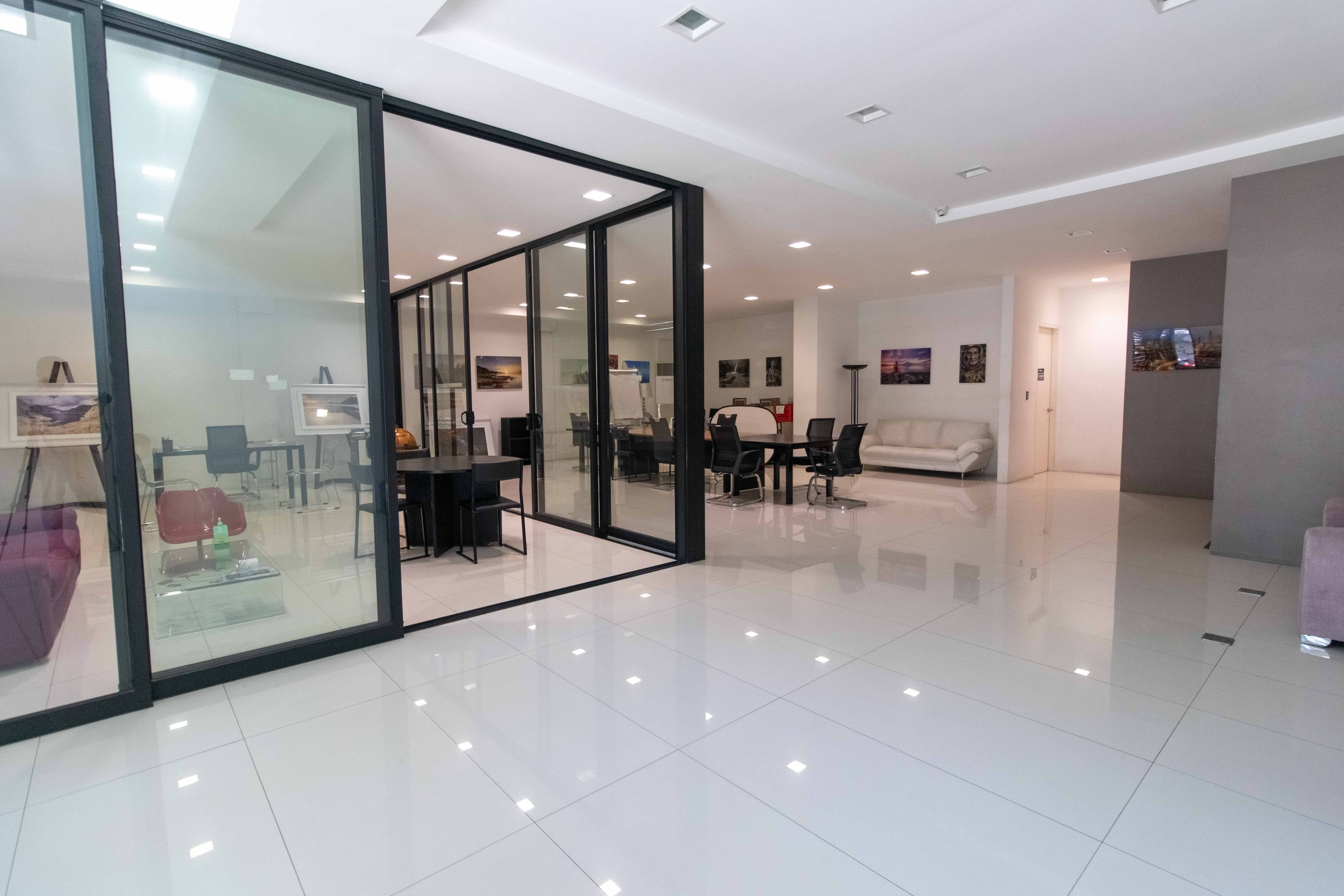 4BR HOME/OFFICE FOR SALE VARSITY HILLS Home Discovery