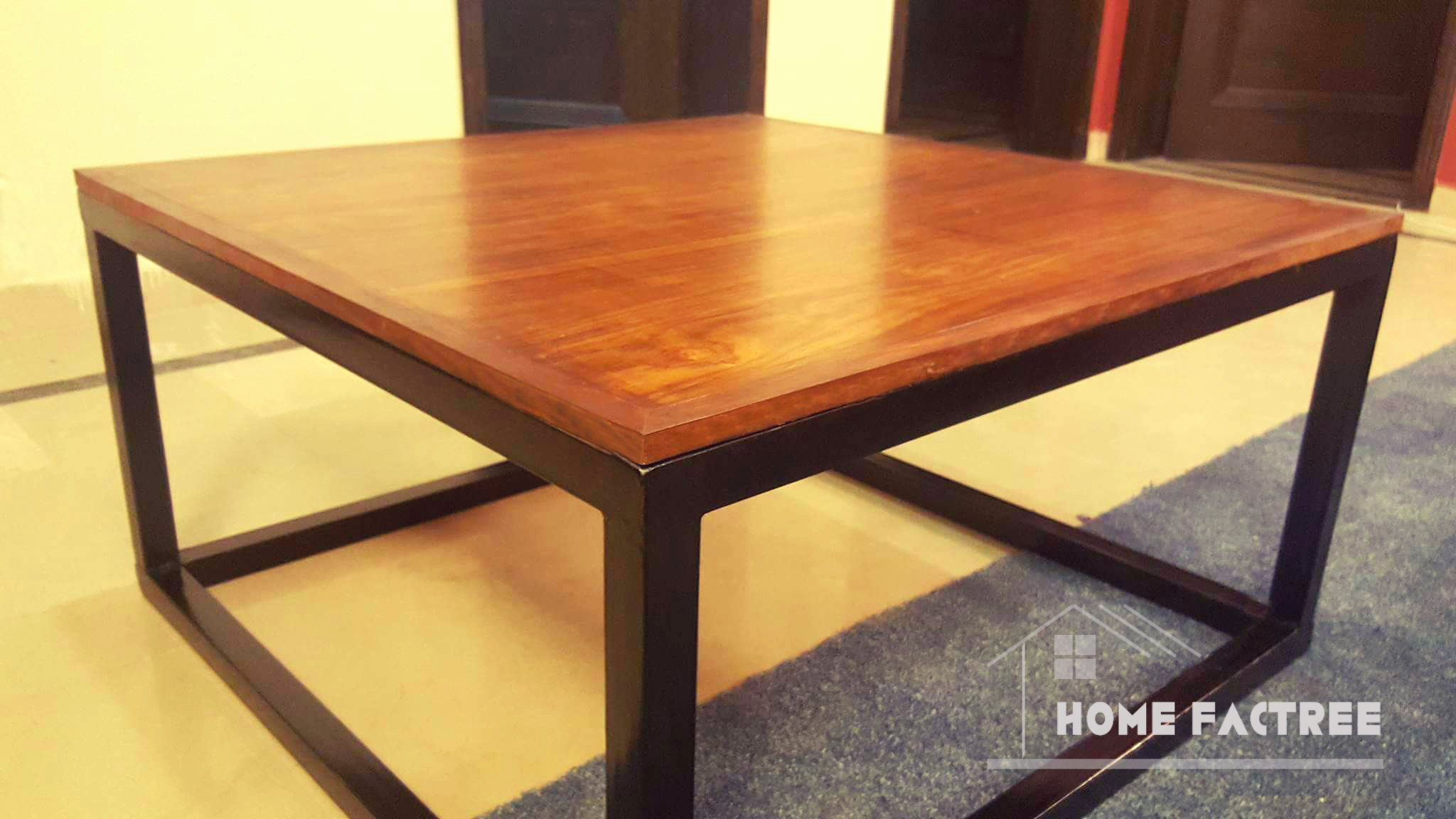 Chic and Modern Metal Coffee Table