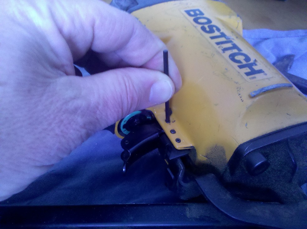 How to Replace the Trigger Valve on your Nail Gun