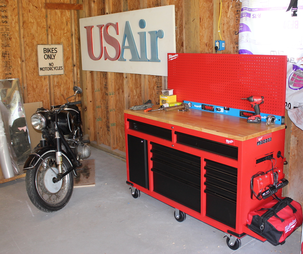 Milwaukee Mobile Work Station 48228560 Gives You A Handle On Storage