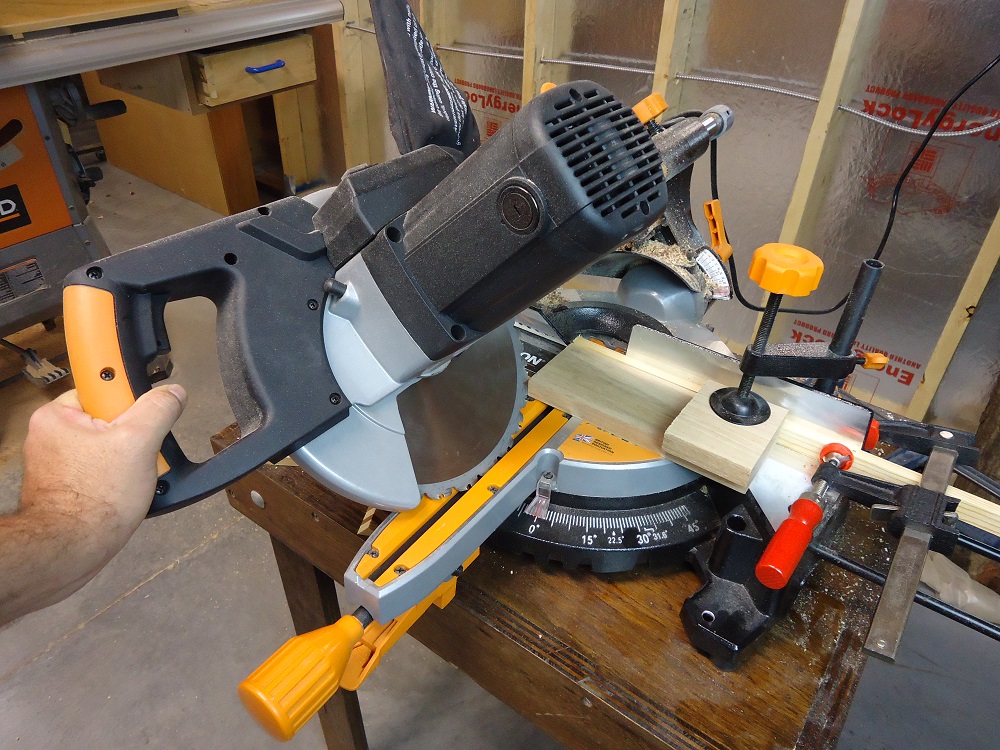 Make Your Own Balancing Wine Bottle Holder Home Fixated