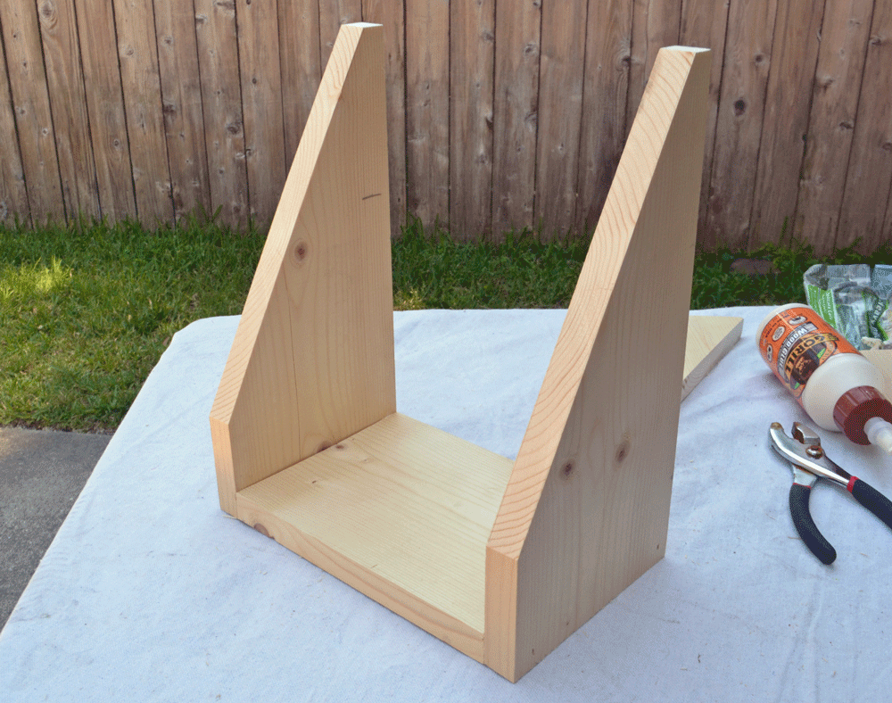 How To Make a Display Shelf Easy Free DIY Plans