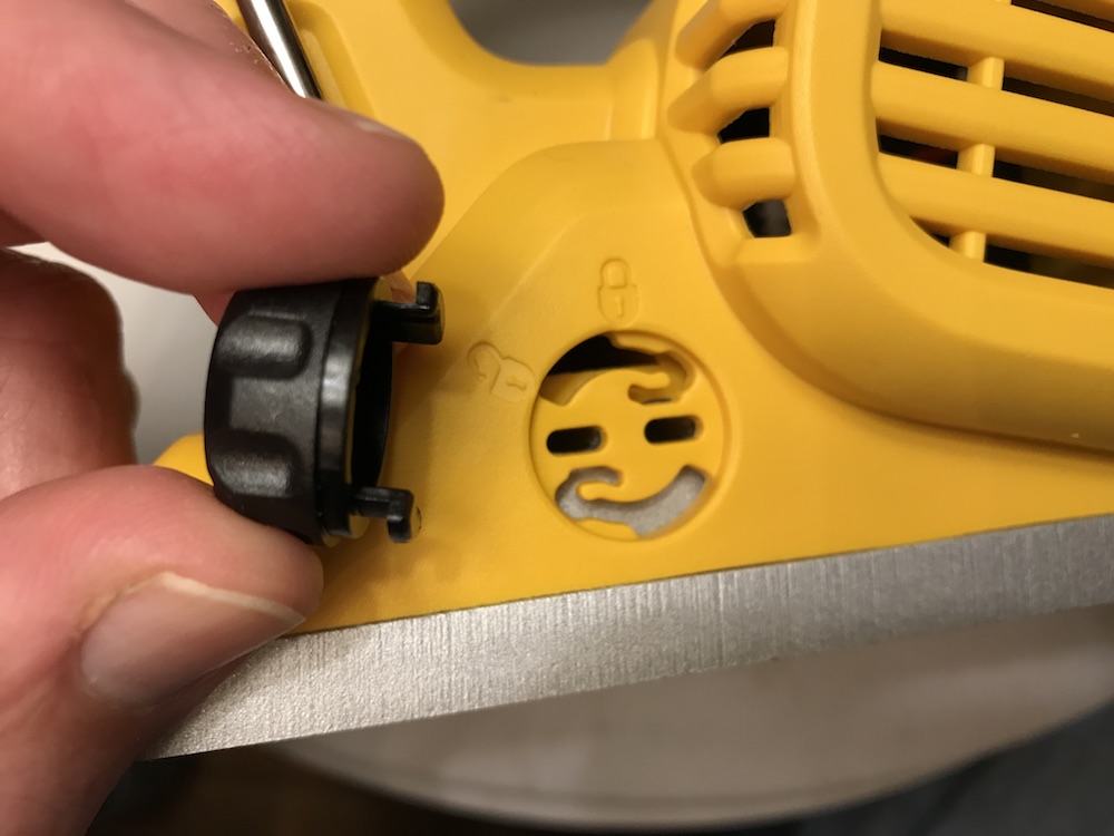 DeWalt DCP580 Cordless Planer Review Another Cord Trimmed