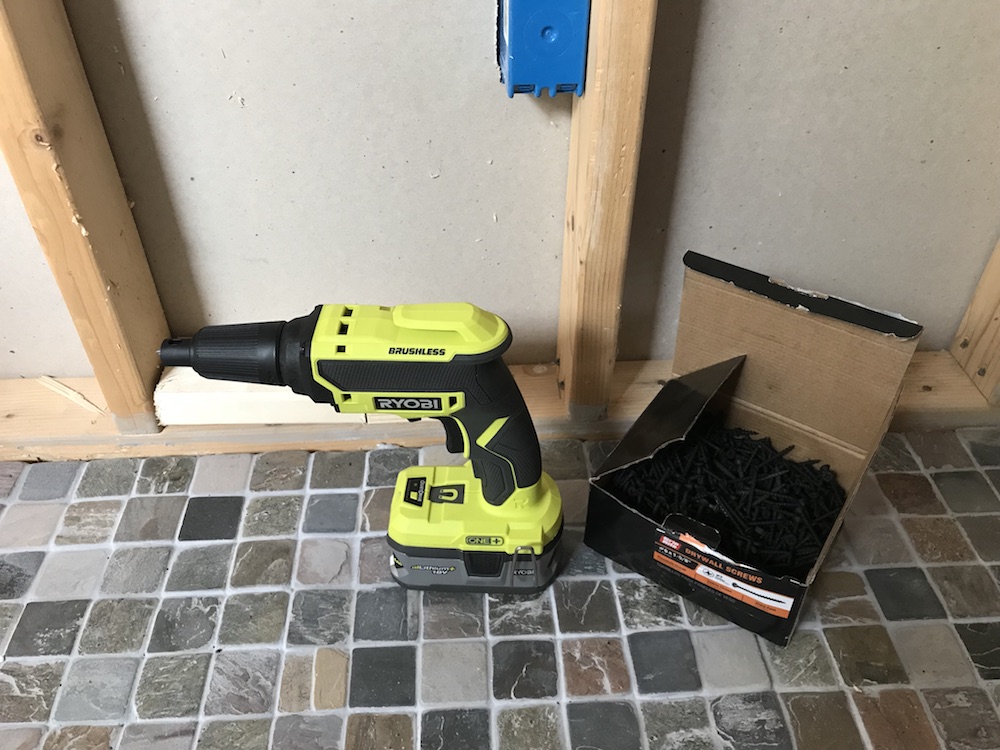 Ryobi ONE+ Drywall Screw Gun Review Brushless, Green And Serene