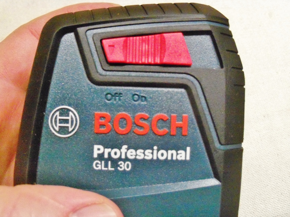 Bosch GLL 30 S SelfLeveling CrossLine Laser Kit is Picture Perfect