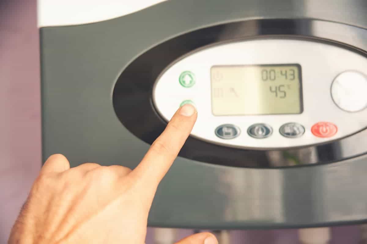 Rinnai Tankless Water Heater Beeping (Reasons and How to Fix) Home