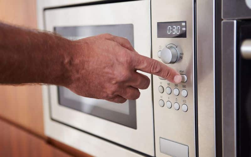 Accidentally Put Metal In Microwave? (Follow This) 2023