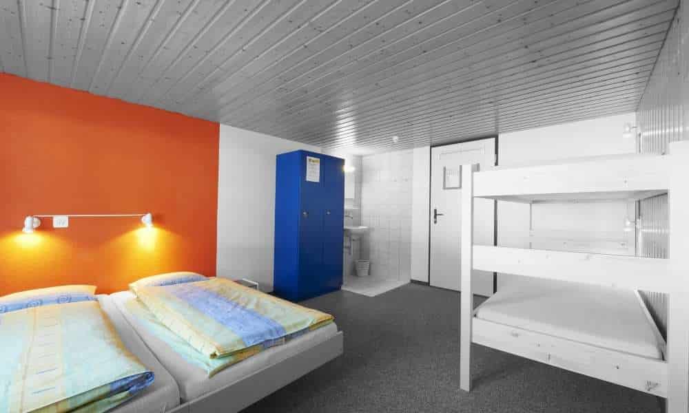 How To Arrange 2 Twin Beds In Small Room Home Guide