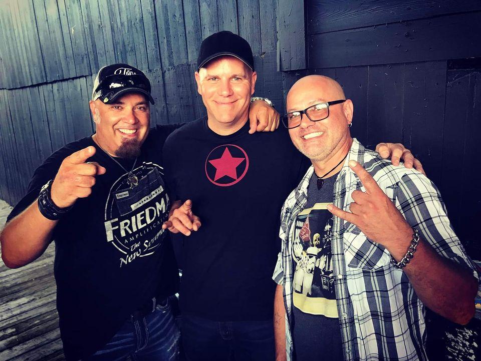 Spungewurthy Rocks Wing’s Beavercreek!