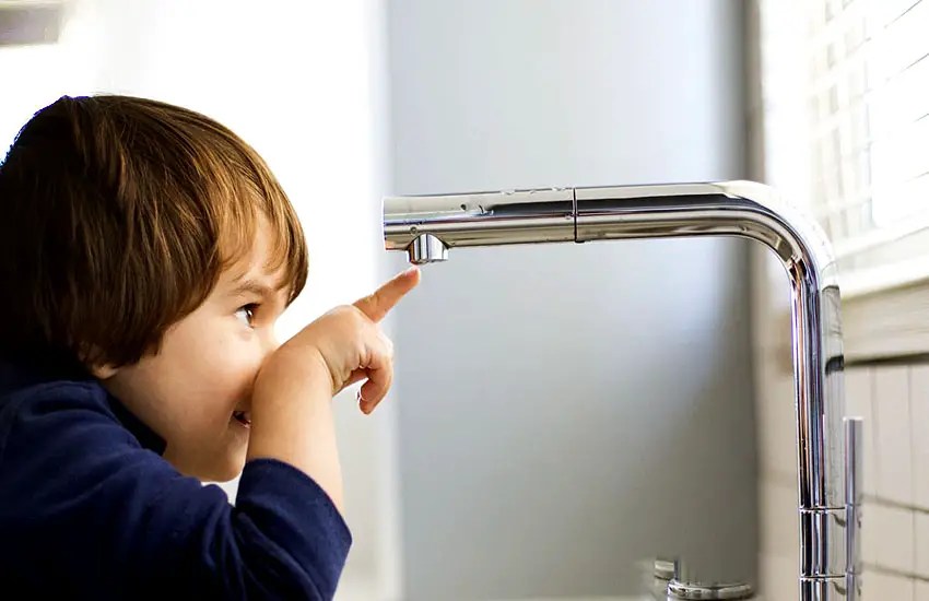 Tips to Fix a Kitchen Faucet that Keeps Shutting Off!