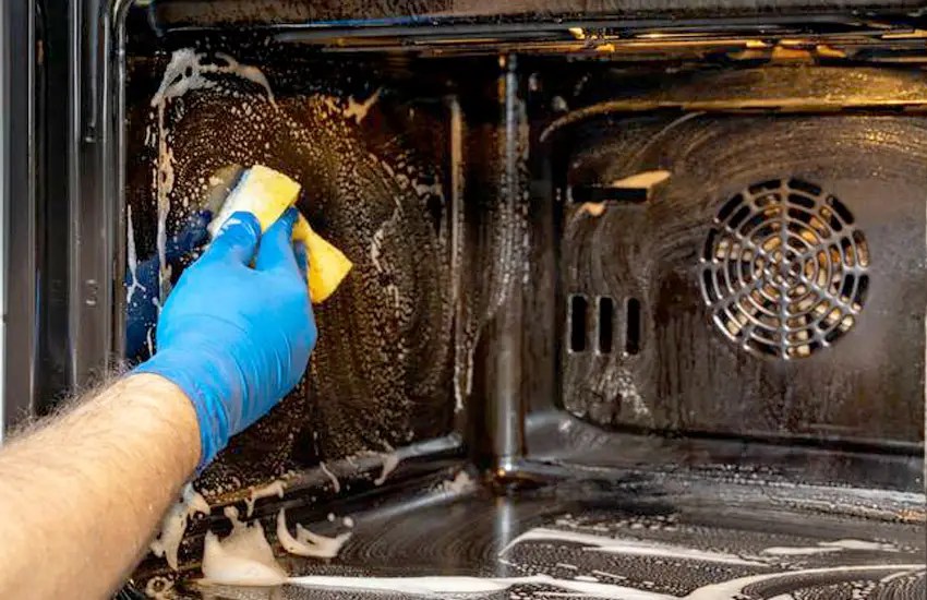 How to Clean Oven without Chemicals Simple Steps