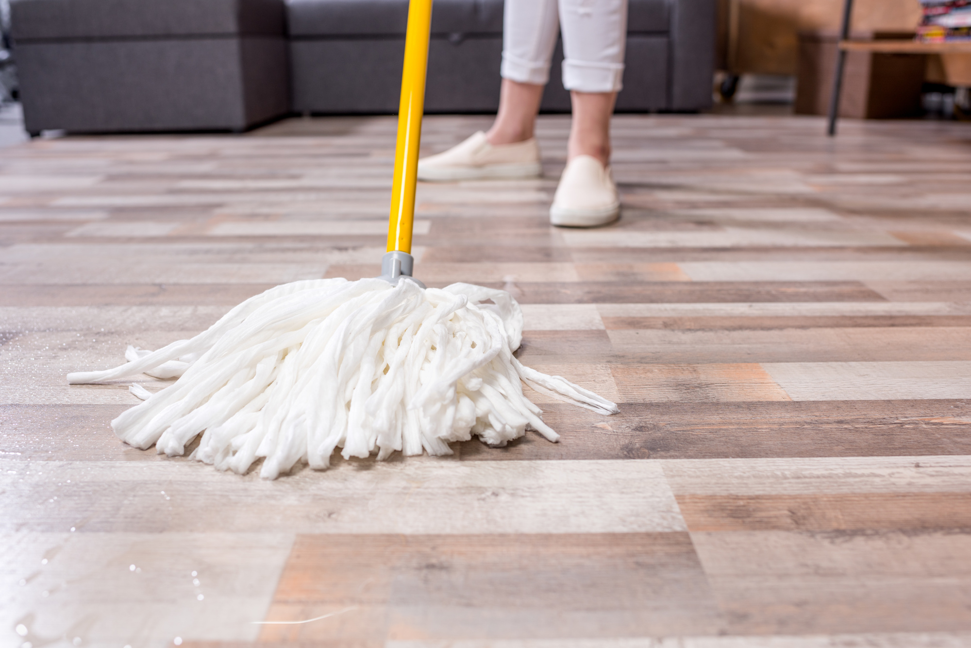 How To Mop A Floor Properly? Homelization