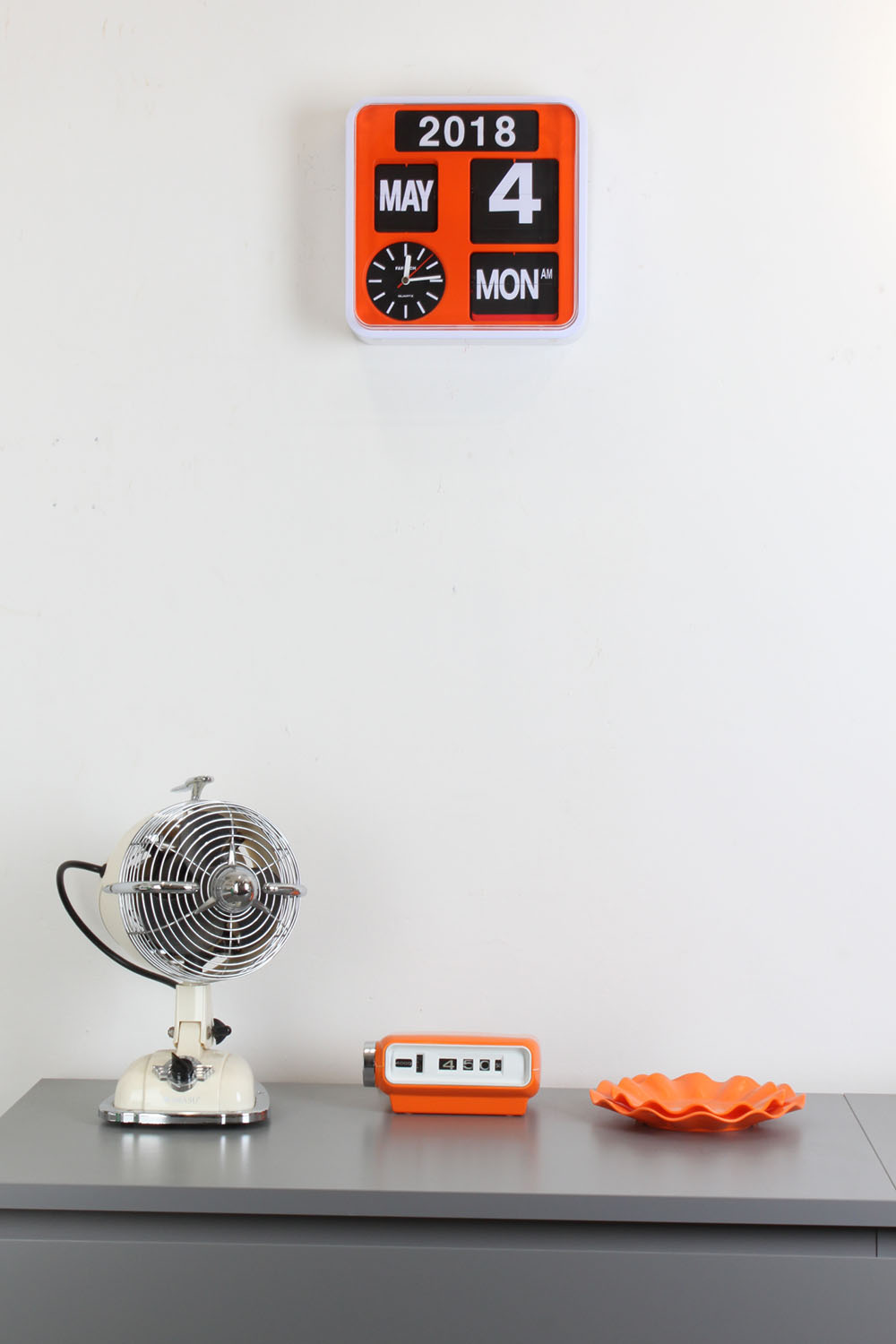 Fartech Wall Flip Clock (S) Orange Homeloo