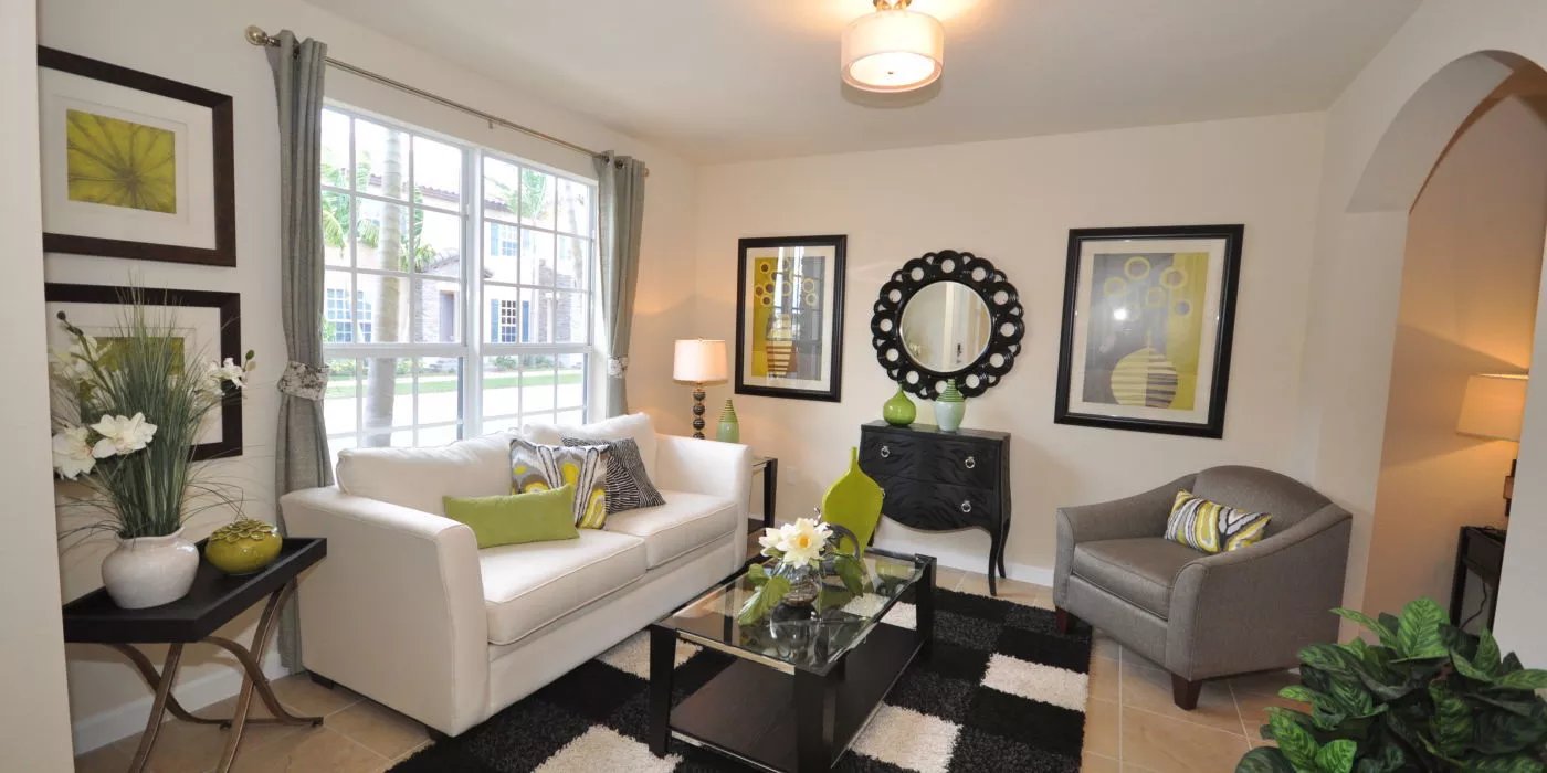 ️ Kendall Square Townhomes HomeLord