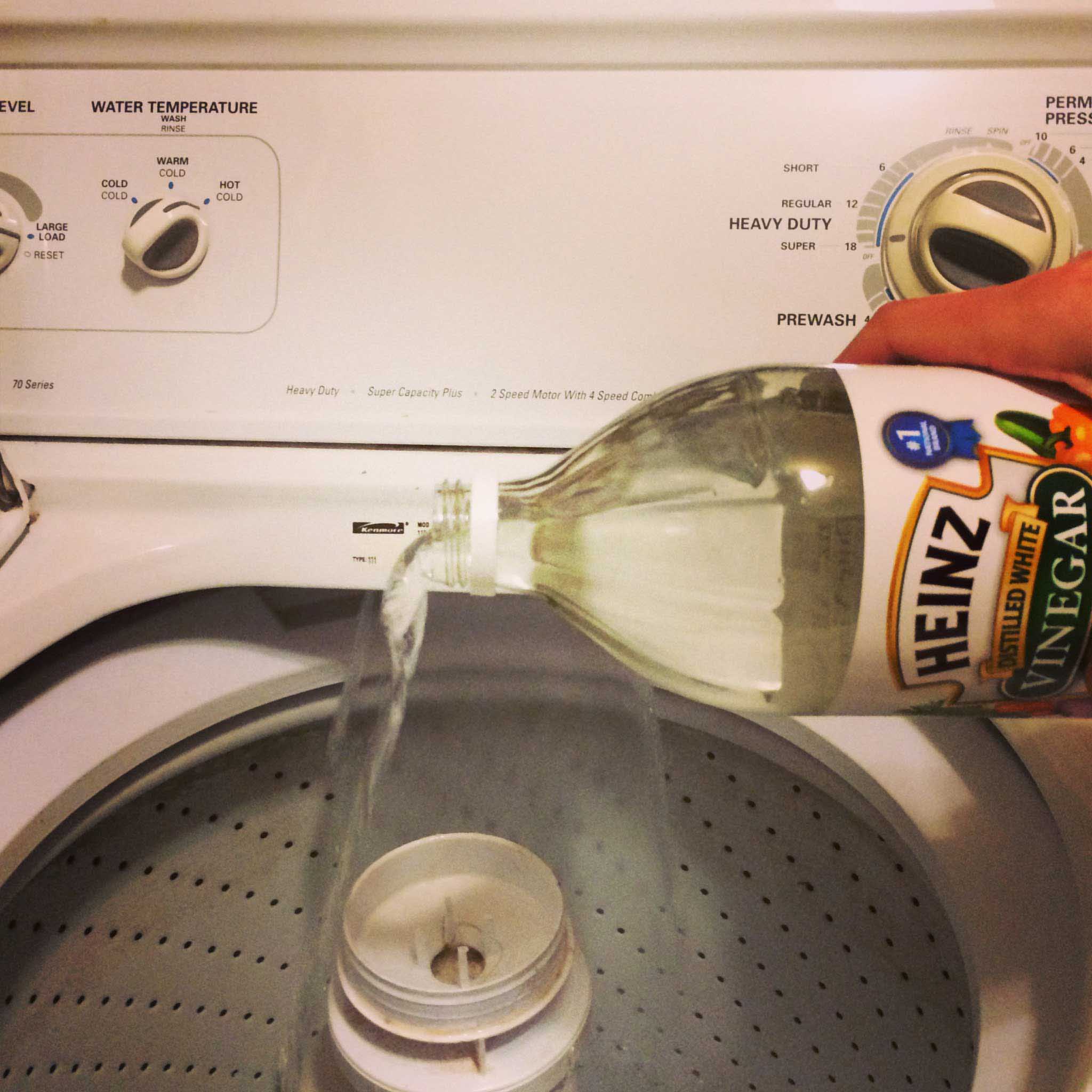 Save Tons Of Money And Get Cleaner Clothes By Using Vinegar