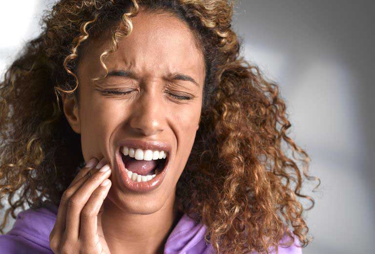 If You Have A Toothache, This Simple Hack May Be Able To Help Grandma