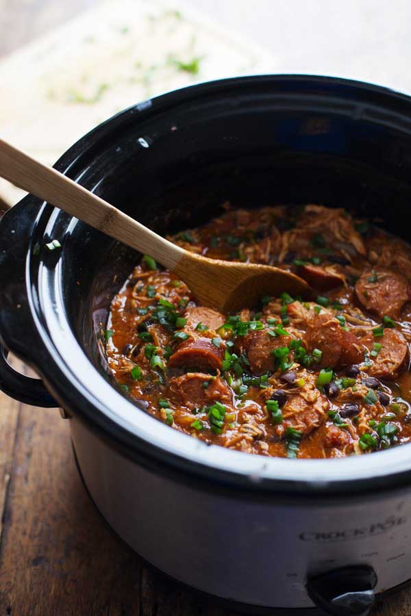 16 Delicious ‘Dump Dinners’ To Make In The Slow Cooker