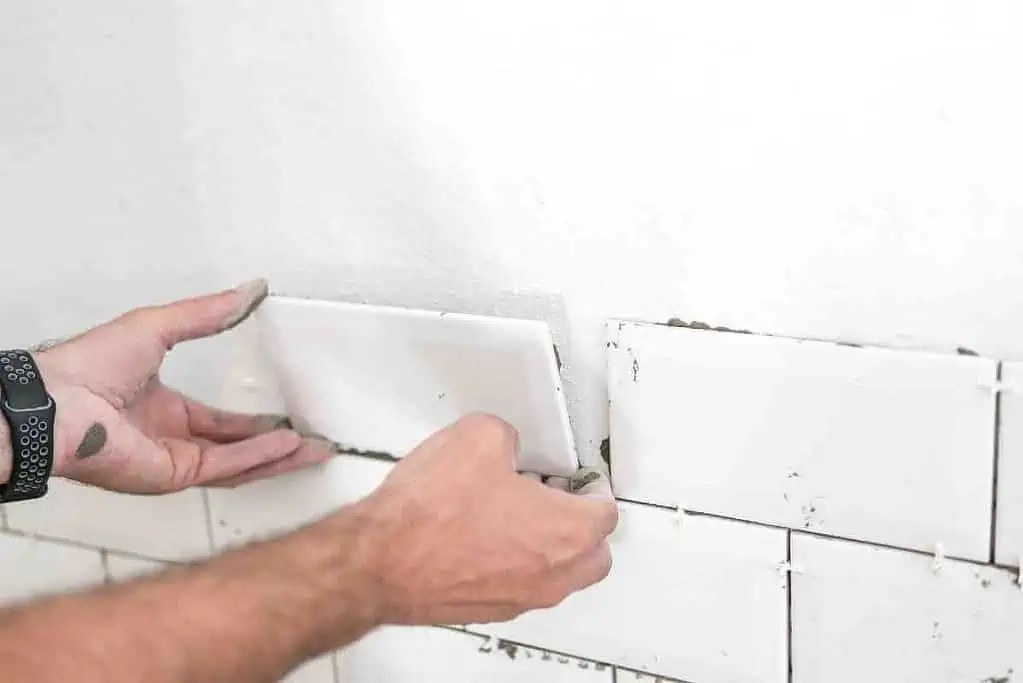 Replacing Linoleum with Tile in the Kitchen (9 Step Guides)