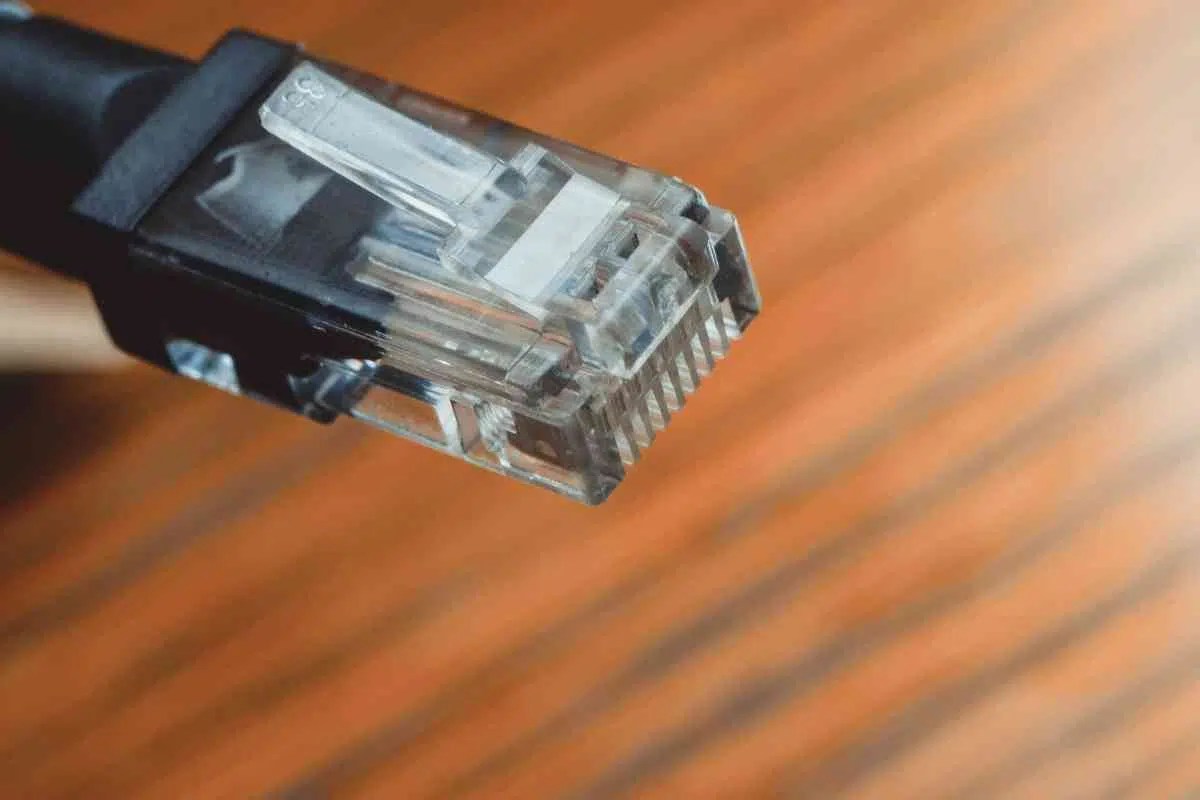 How to Run Cables Through The Ceiling (4 Steps)