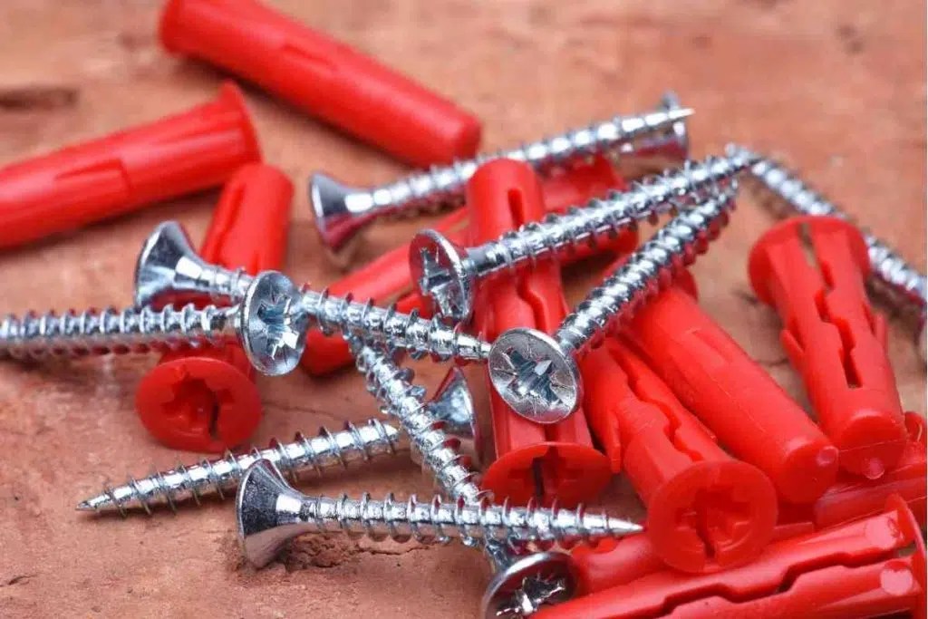 9 Best Anchors For Plaster Walls