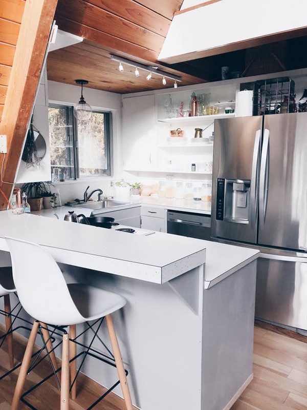 tinykitchenwithseatingarea HomeMydesign