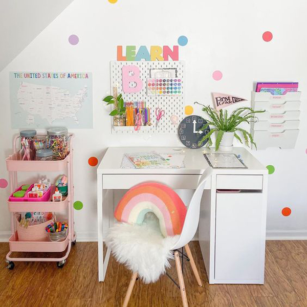 30+ Cheerful Study Desk Design That Boost Spirit OBSiGeN