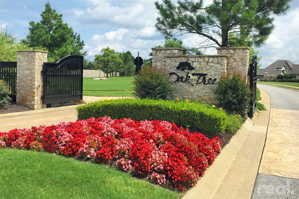 Oak Tree Centerton Neighborhood Northwest Arkansas HomeNWA