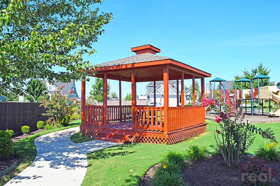 Hyde Park Cave Springs Neighborhood Northwest Arkansas HomeNWA