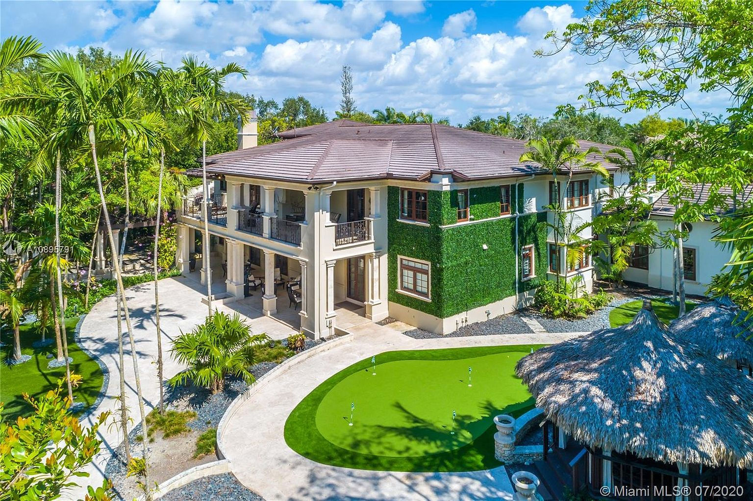 Home Of The Day OneOfAKind Paradise In Coveted PonceDavis