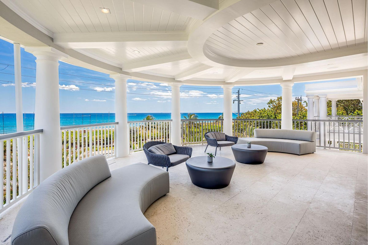 Home Of The Day An Oceanfront Estate In Beautiful Delray Beach Florida