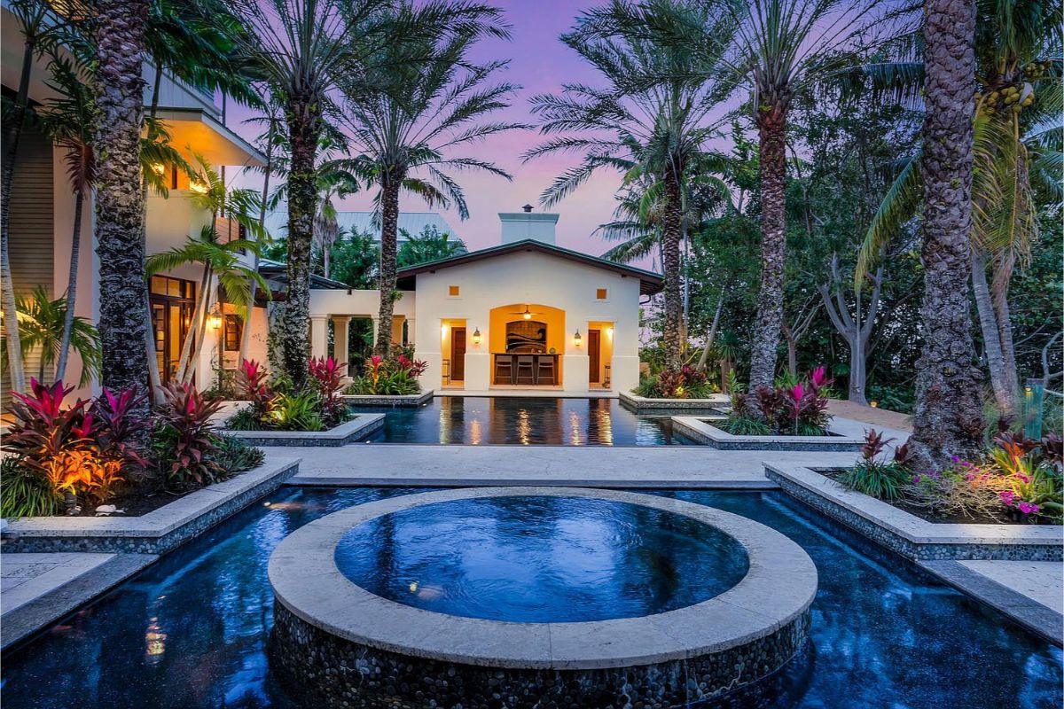 Home Of The Day Tequesta, Florida