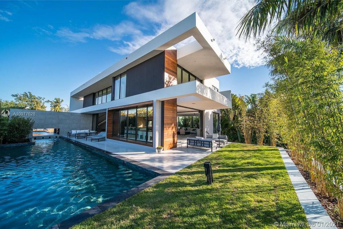 Home Of The Day Modern Luxury In The Normandy Islands