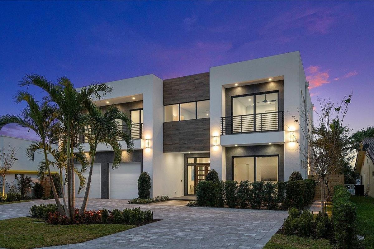 Home Of The Day A Striking Direct Intracoastal Estate In Deerfield Beach