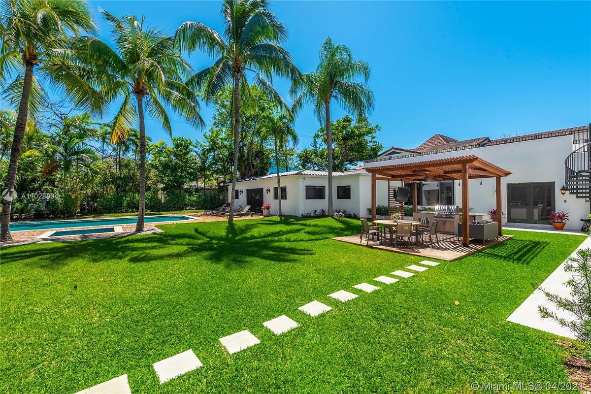 Home Of The Day Luxe Living On Miami Beach's Coveted Pine Tree Drive