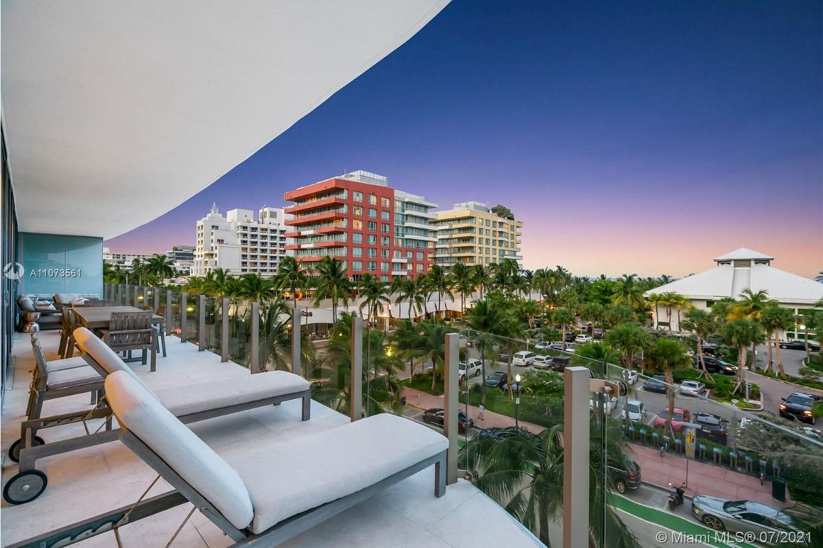 Home Of The Day Peek Inside This Stunning SouthofFifth Sky Home in