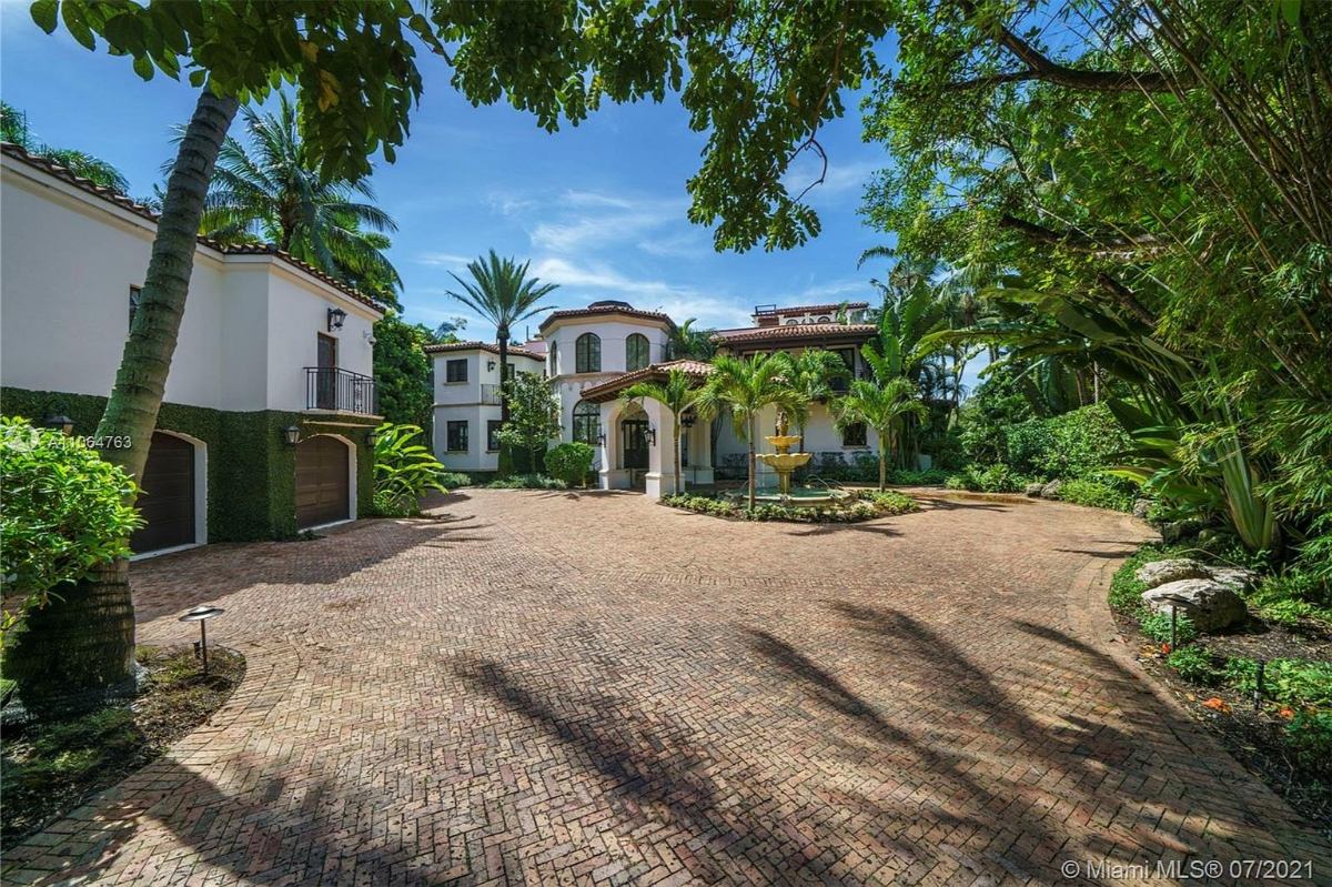 Home Of The Day Dreamy Palm Island Estate Hits The Market 26.5M