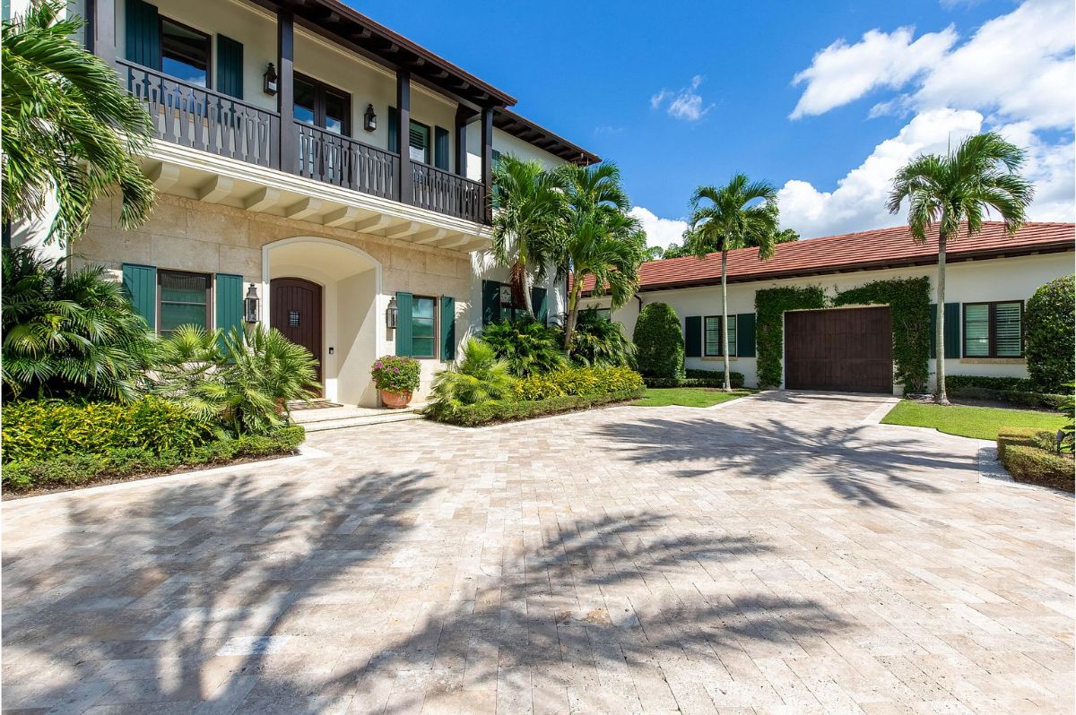 Home Of The Day A TuscanStyled Estate Within The Palm Beach Polo Club