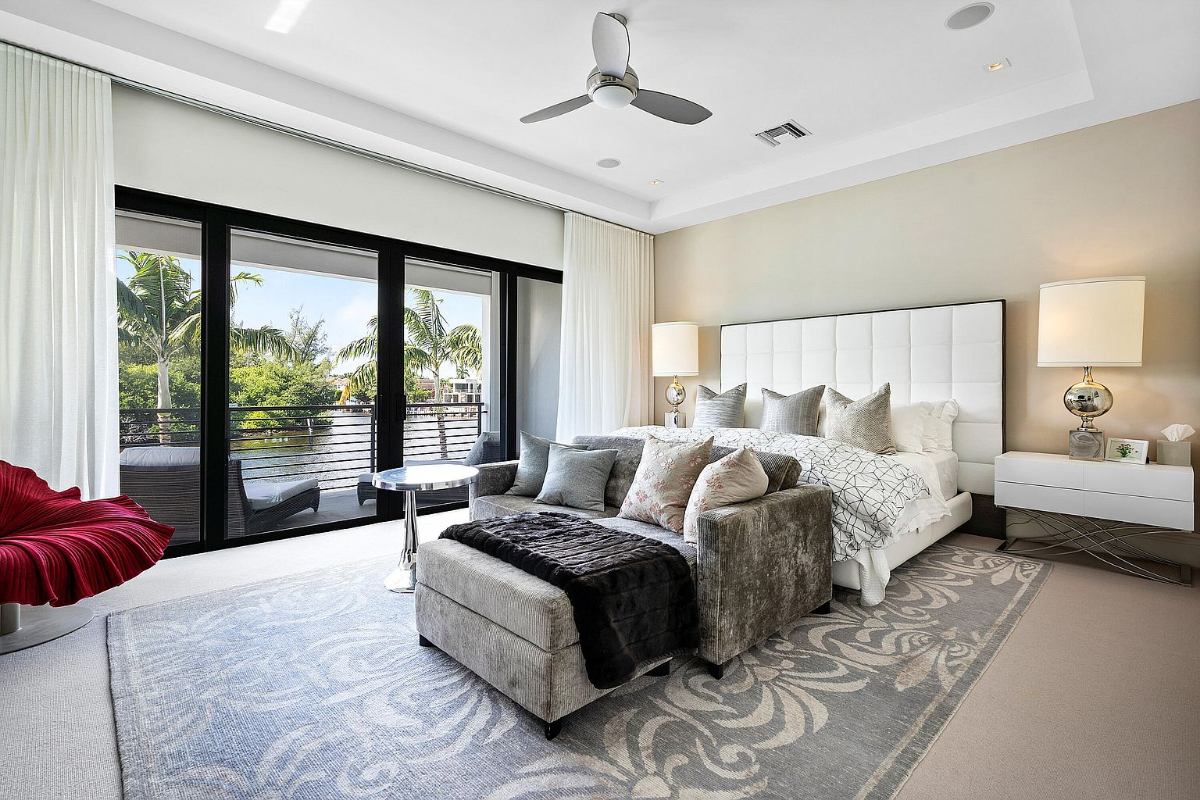 Home Of The Day An Impressive Townhome With Intracoastal Views In