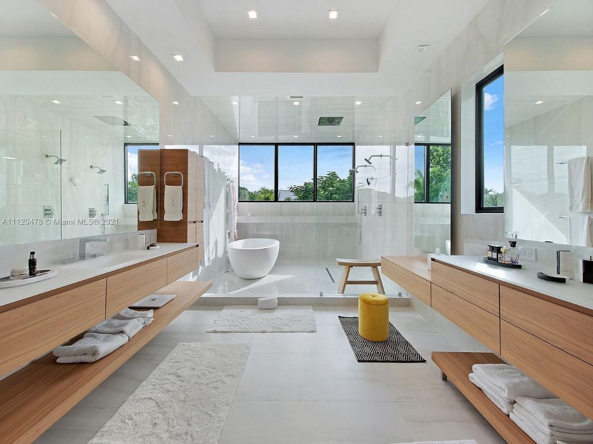 Home Of The Day Modern Luxury In South Miami's Coveted High Pines