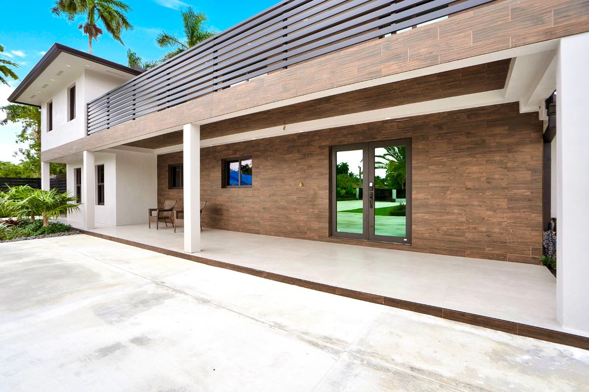 Home Of The Day A Refined 1Acre Luxury Estate In Biscayne Gardens